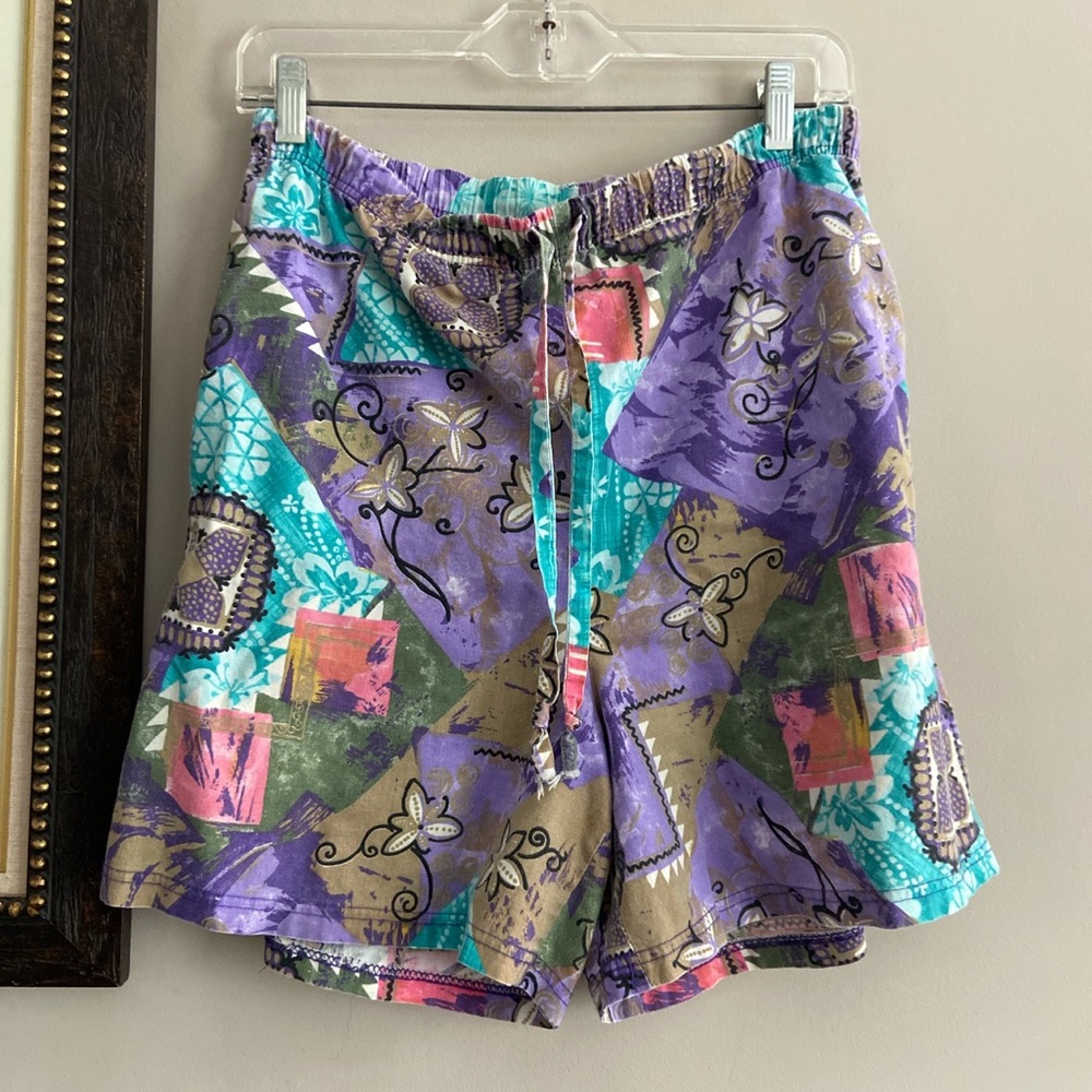 Vintage floral and multi color men’s shorts!